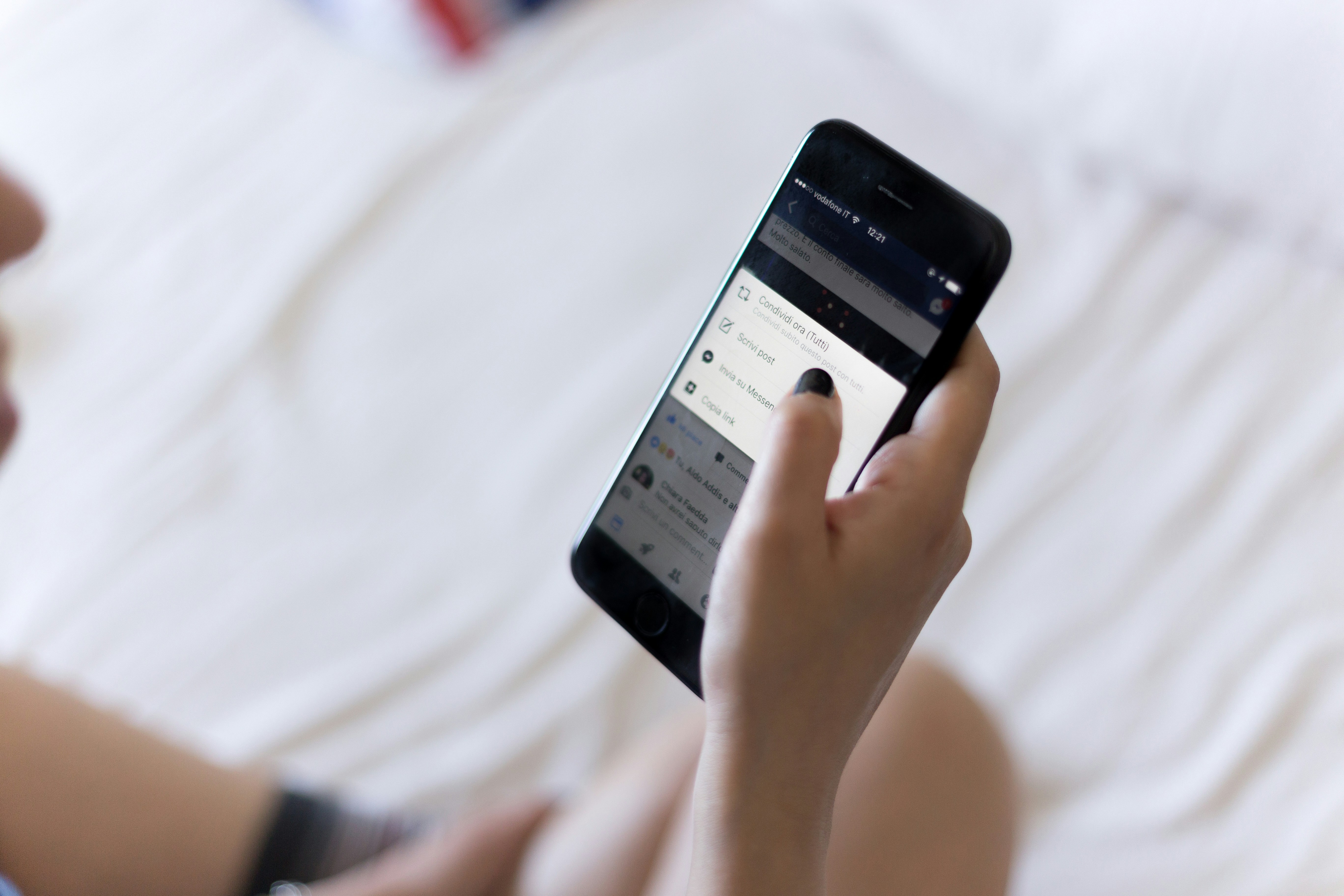 Assigning Conversations and Changing Status