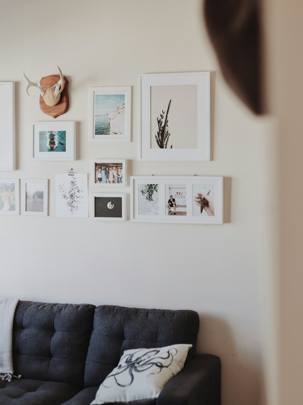 white wall photo frame
