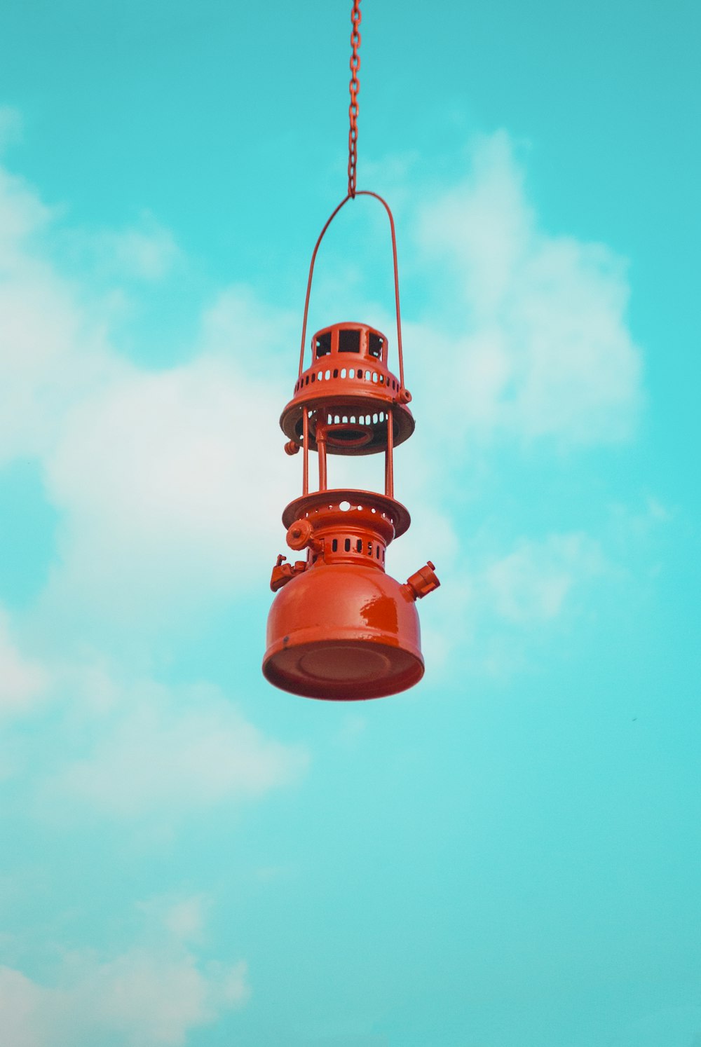 red kerosene lamp hang on chain