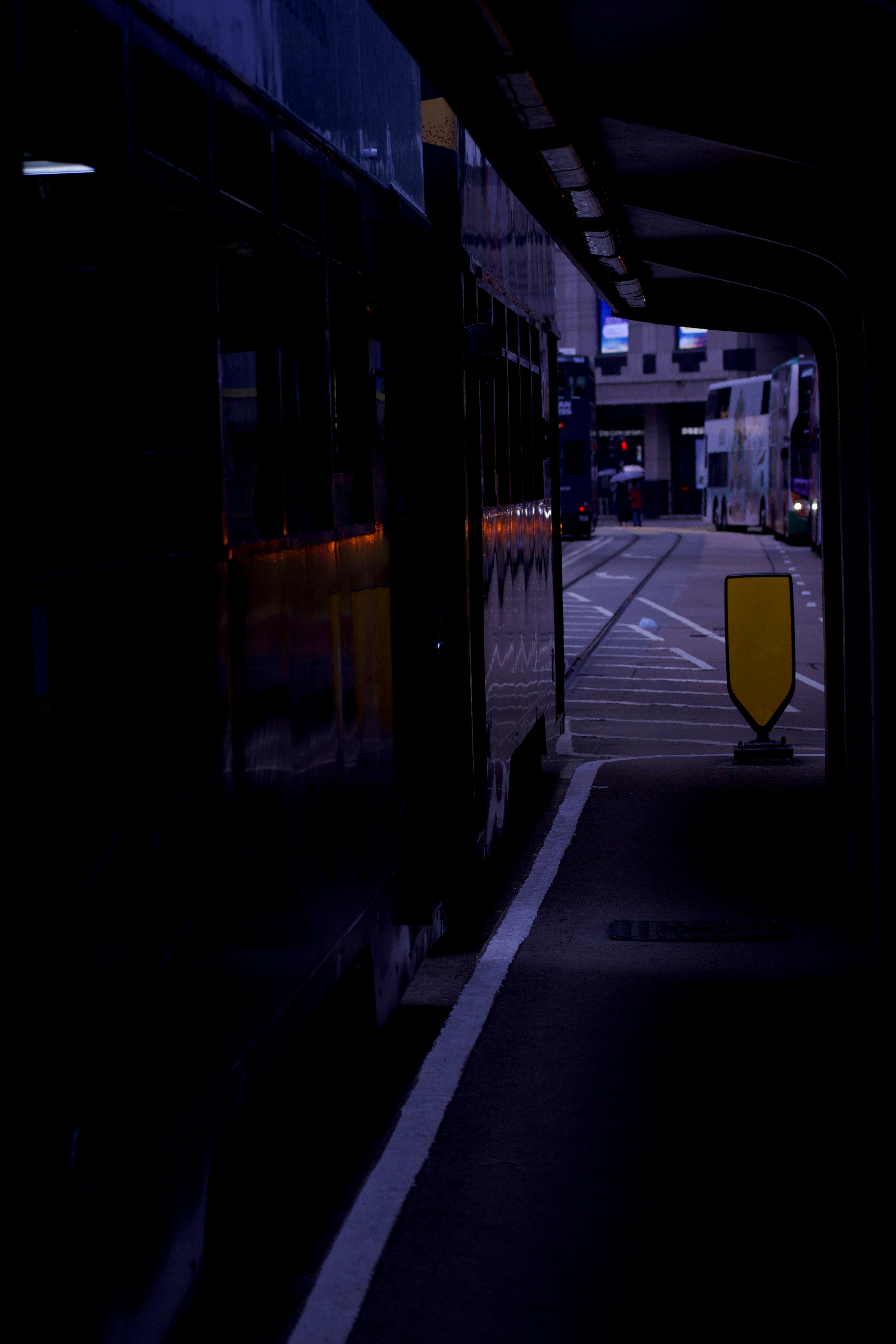 Городок в поезде. Люди в поезде. Вагон поезда. Городок в поезде. Заброшенные ужд россии.