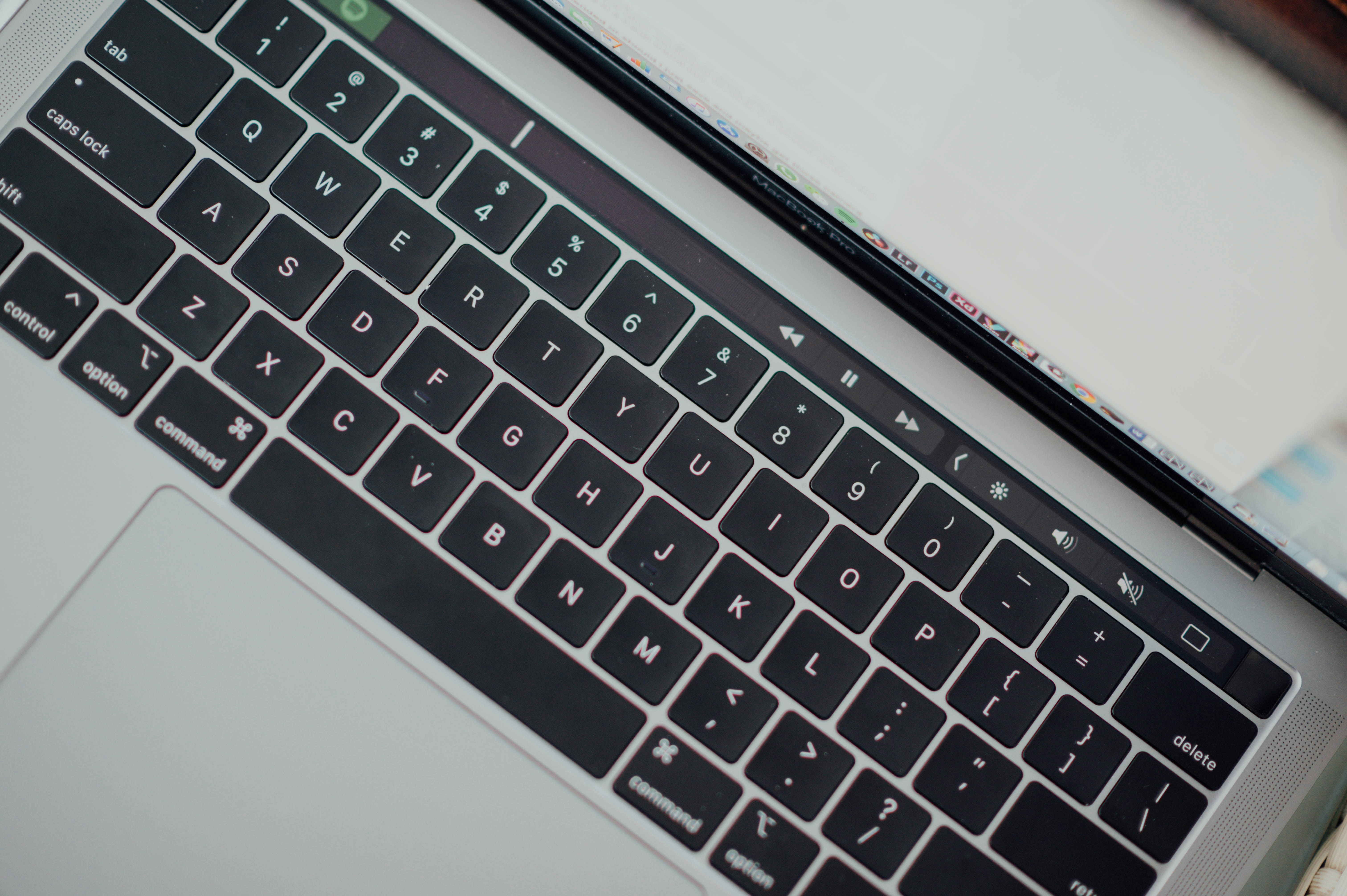 Photo by chuttersnap