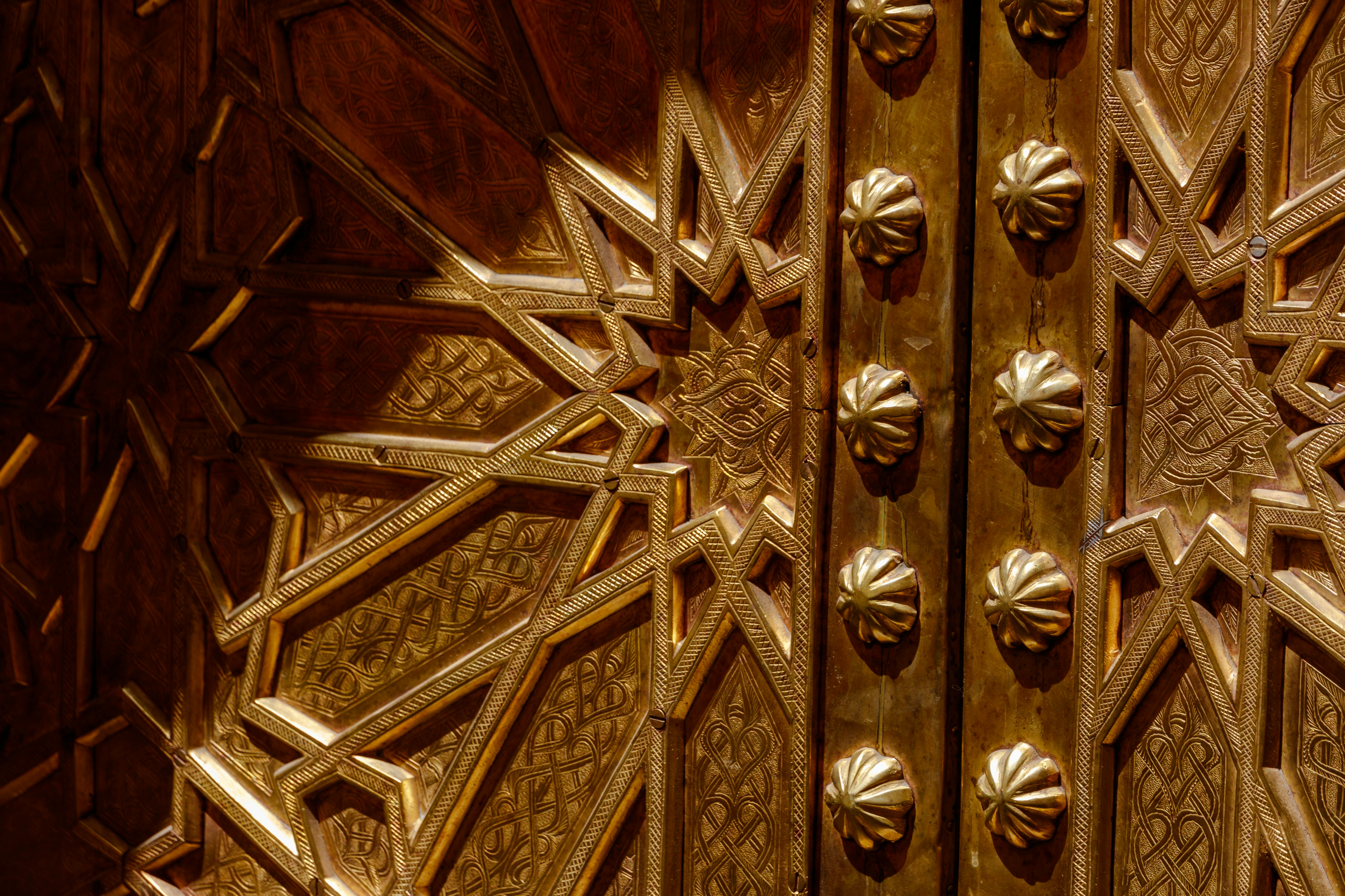 Gilded, Grand, and Unapologetically Arab: How Middle Eastern Luxury Design Is Reshaping American Interiors
