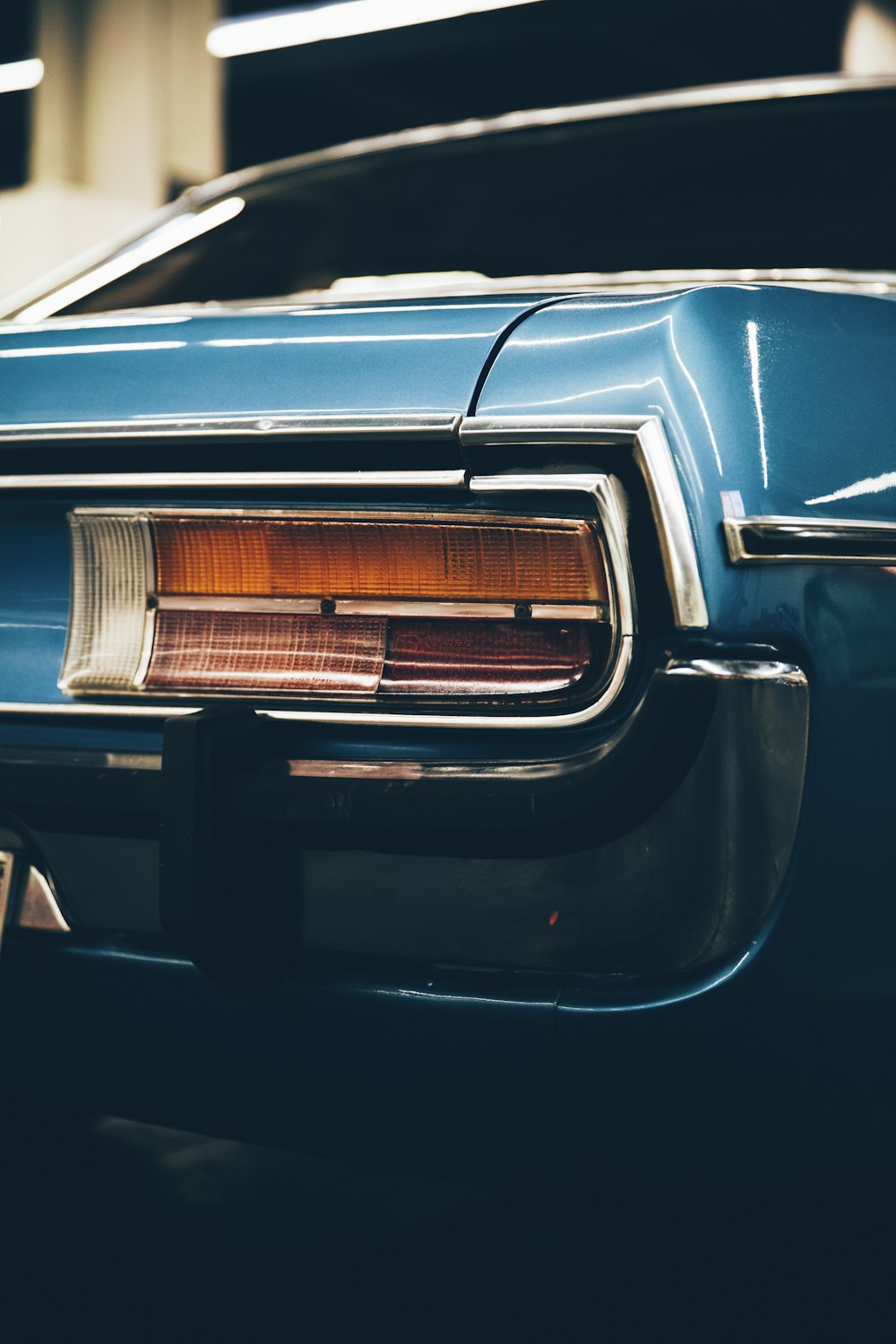 orange and white tail light