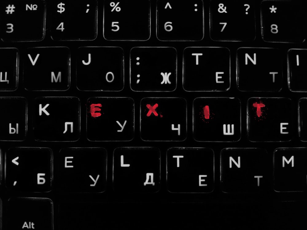 black computer keyboard