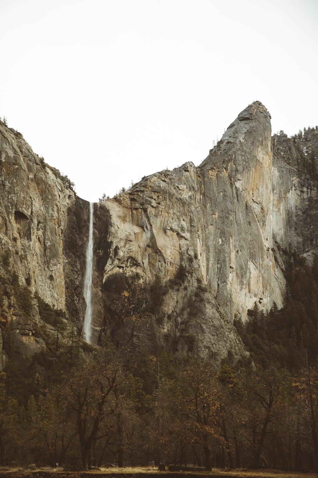 brown rocky mountain during daytime