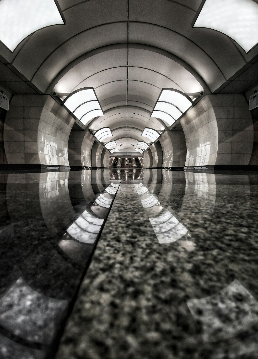 reflection of light in granite texture flooring