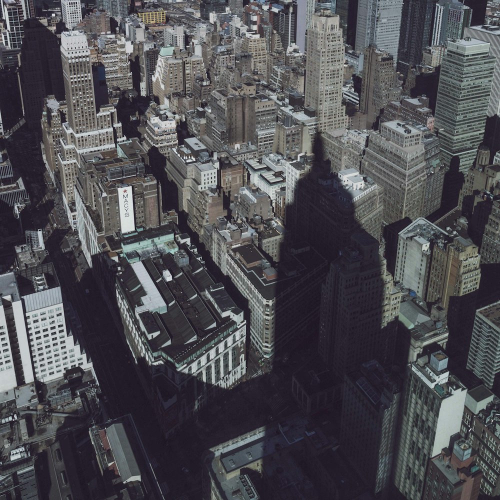 ombra dell'Empire State Building sugli edifici vicini