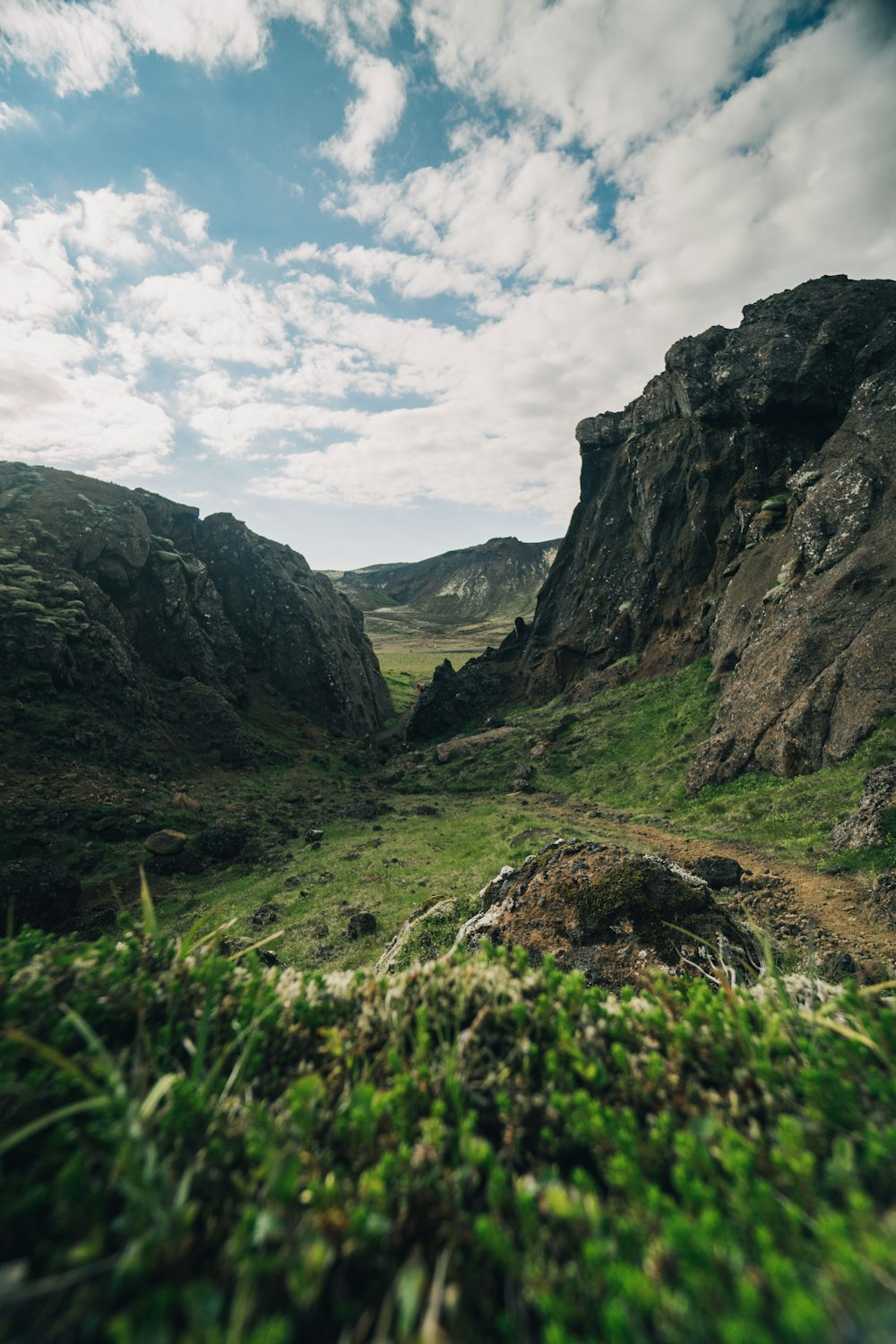 green mountains at daytime