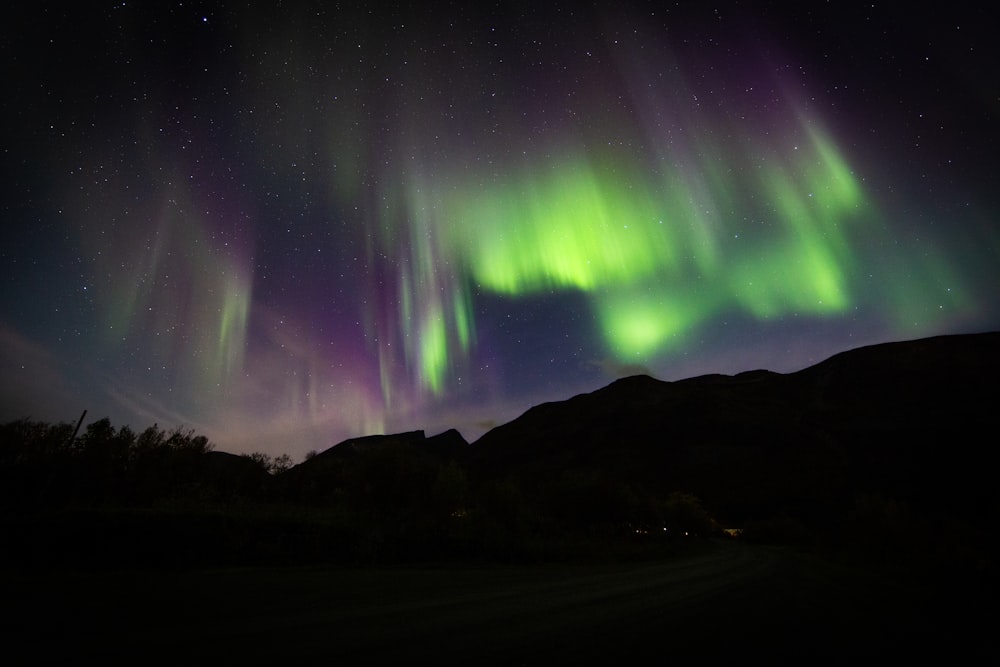 northern lights of mountain