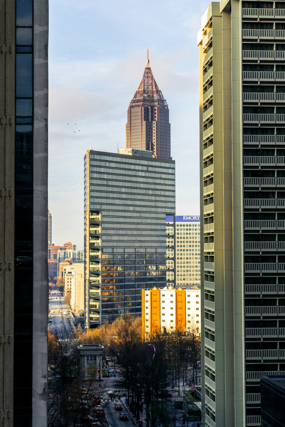 Fotografía a vista de pájaro de edificios