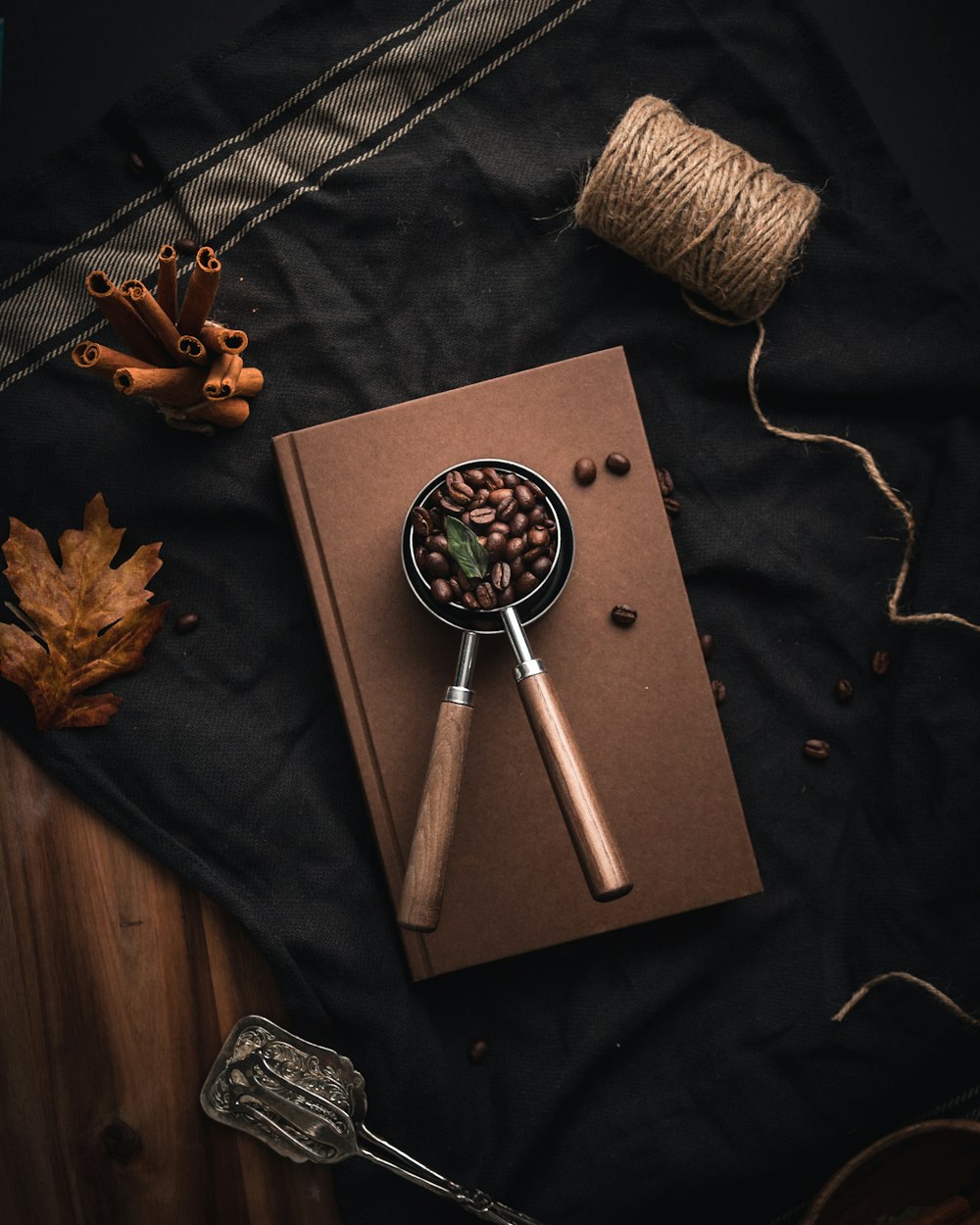 spoon of coffee beans