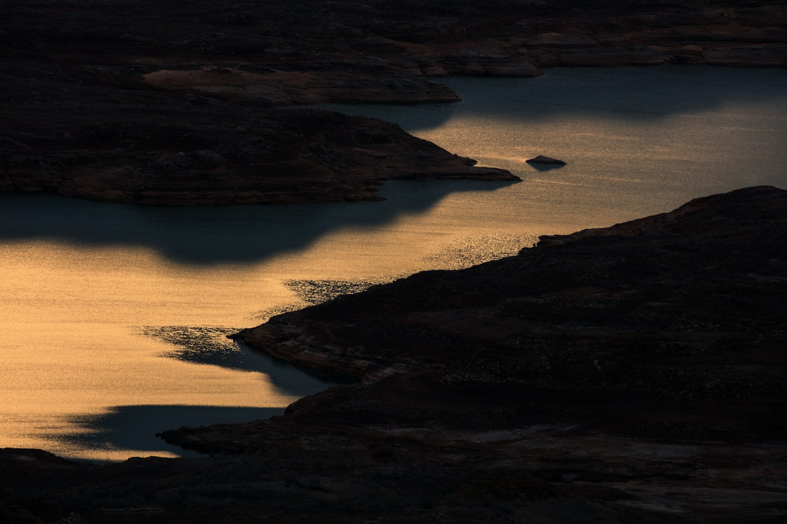 Canon EOS 5DS + Canon EF 100-400mm F4.5-5.6L IS II USM sample photo. Calm body of water photography