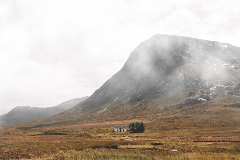 white house near mountain