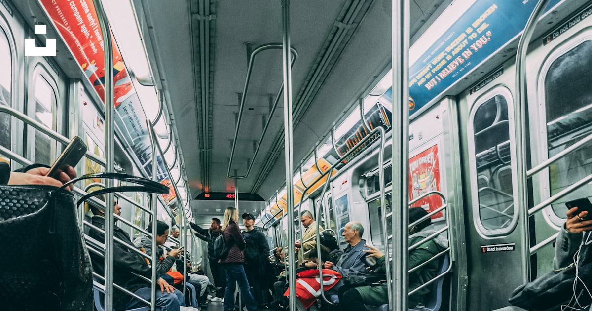 People riding train photo – Free New york Image on Unsplash