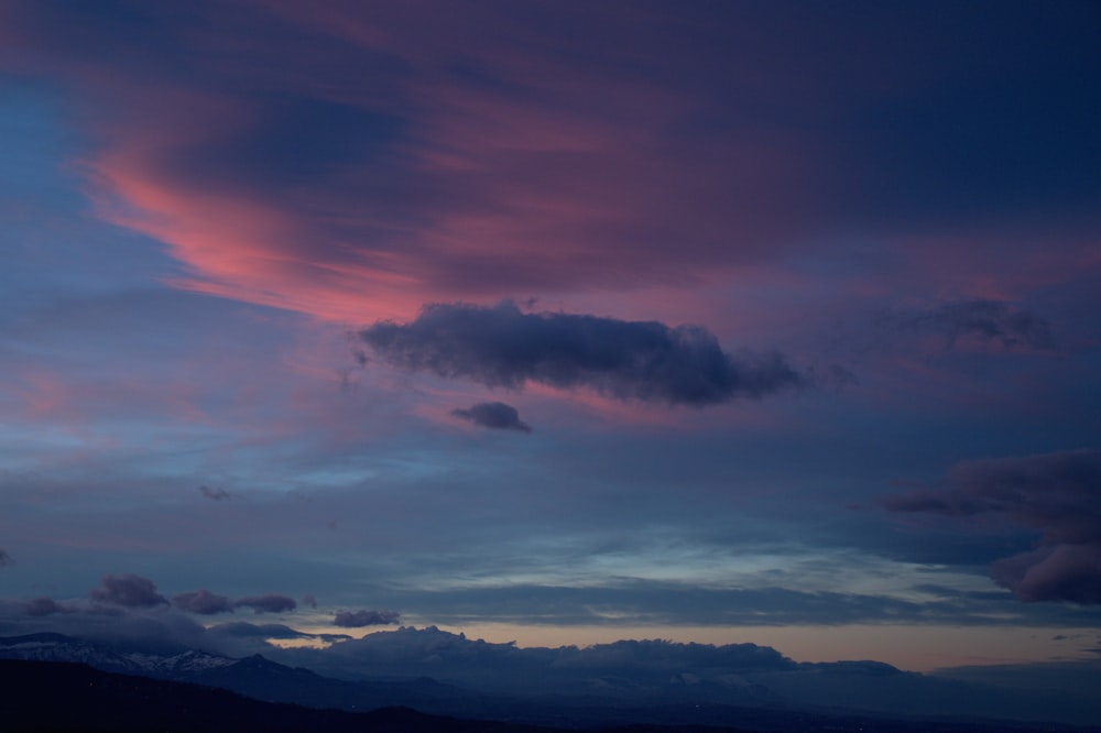 photo of cirrus clouds