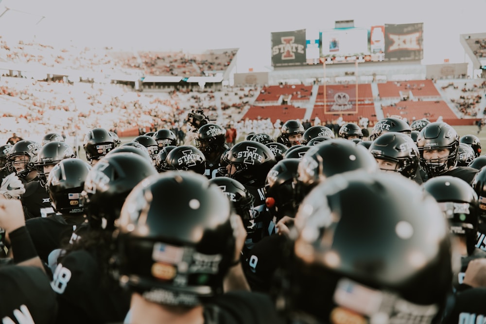 football players on field