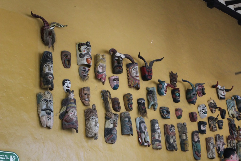 Topeng Kayu Bali