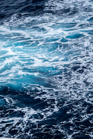 choppy ocean waves with foam