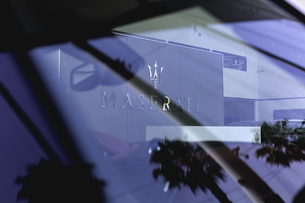 Logotipo de Maserati