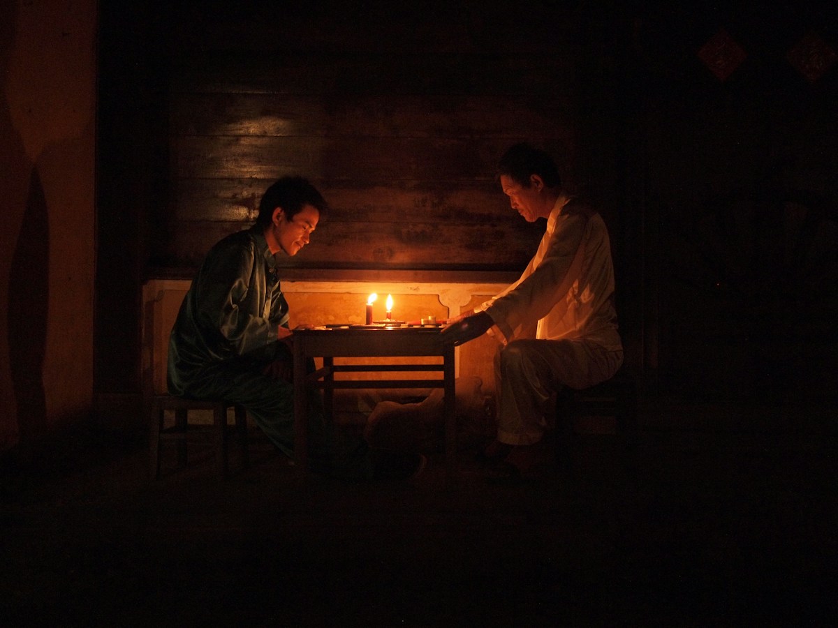 Air Sign Twin Flames: How Communication Styles Determine Whether You Separate or Reunite
