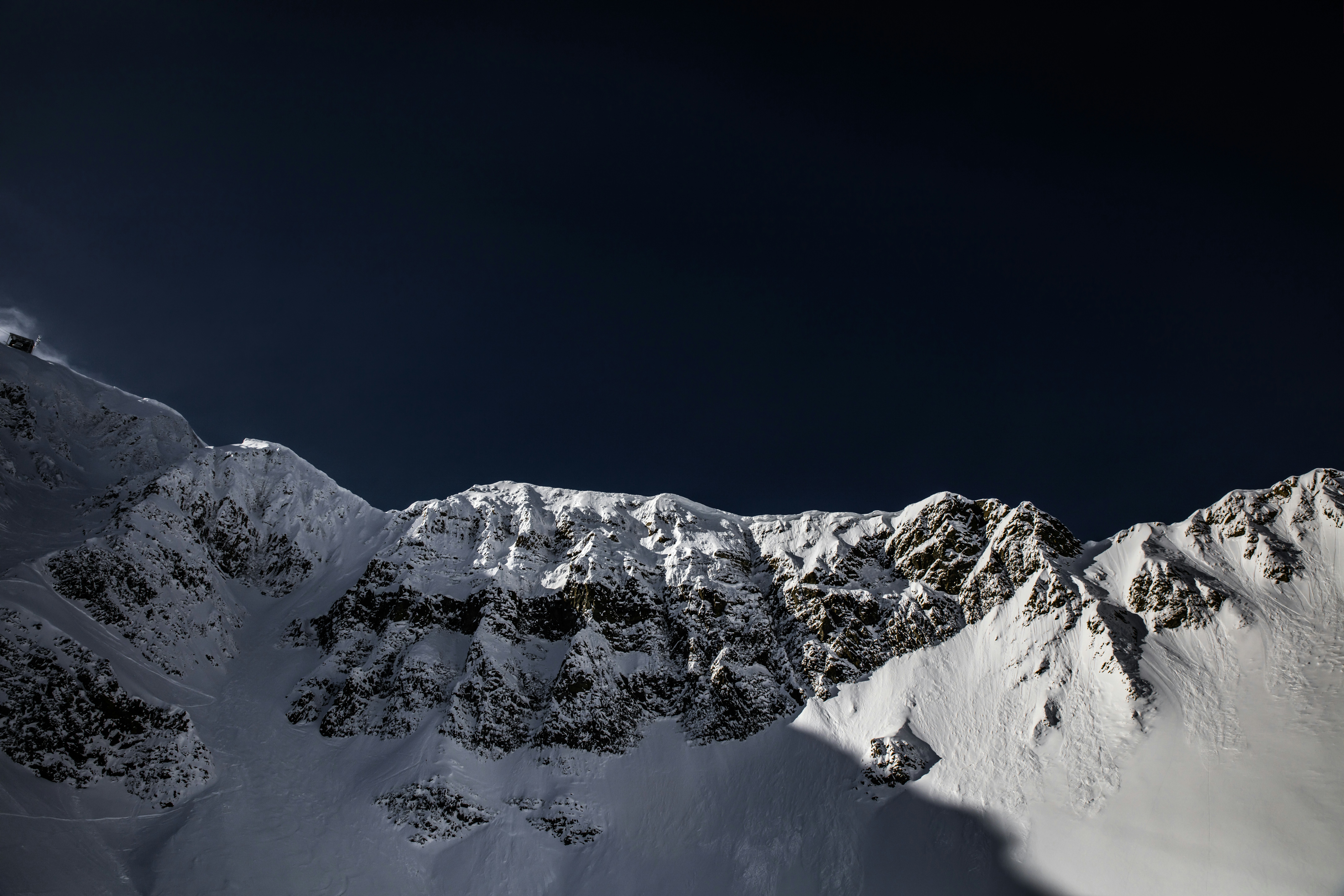 schneebedeckter Berg