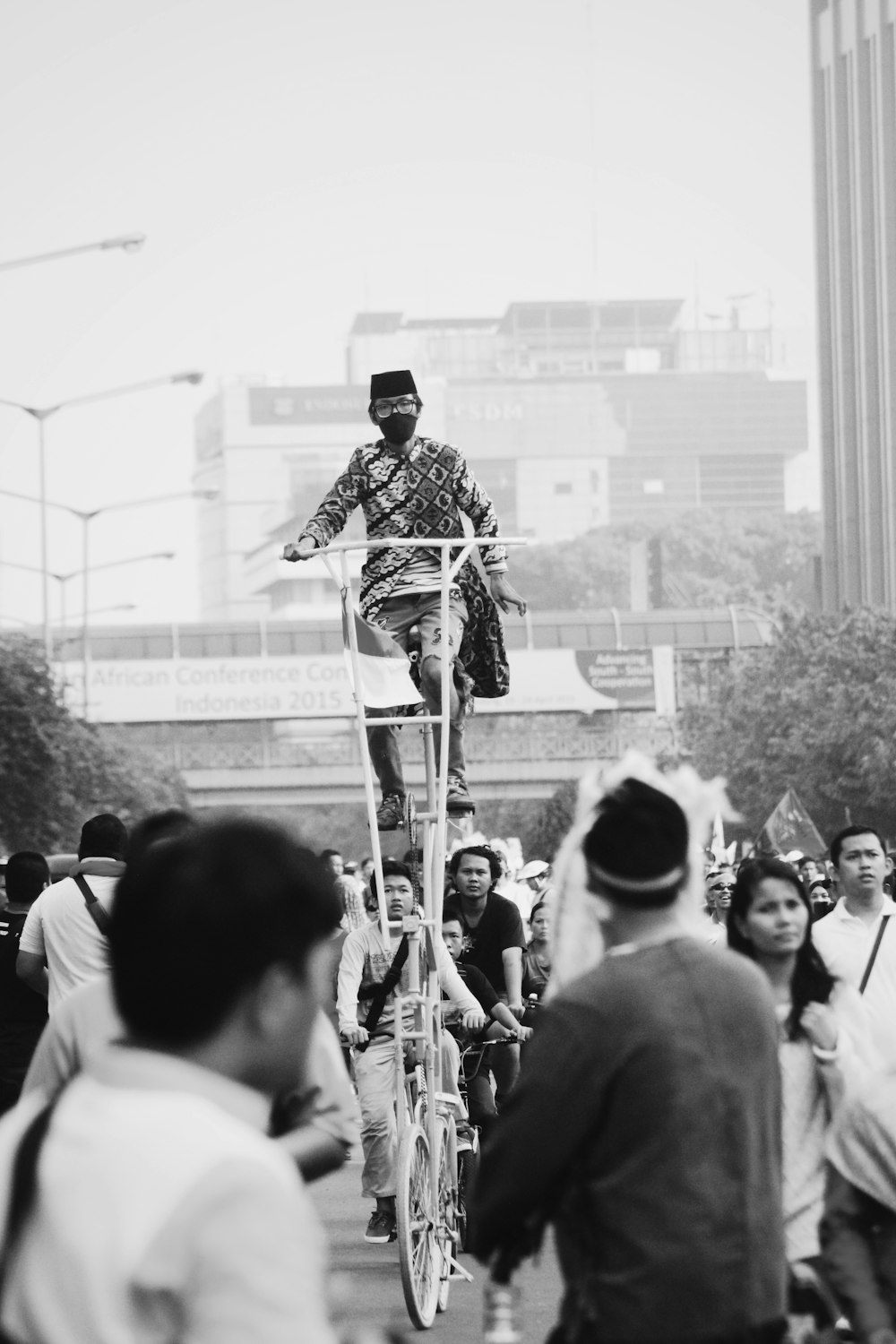 man riding bicycle during daytime