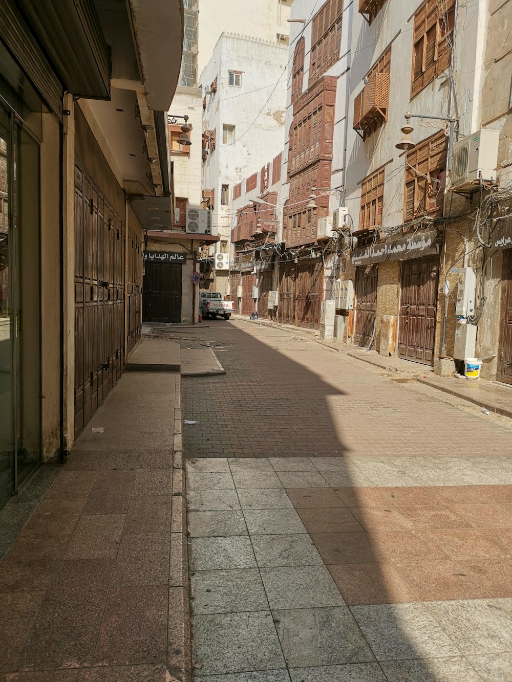 empty alleyway during daytime