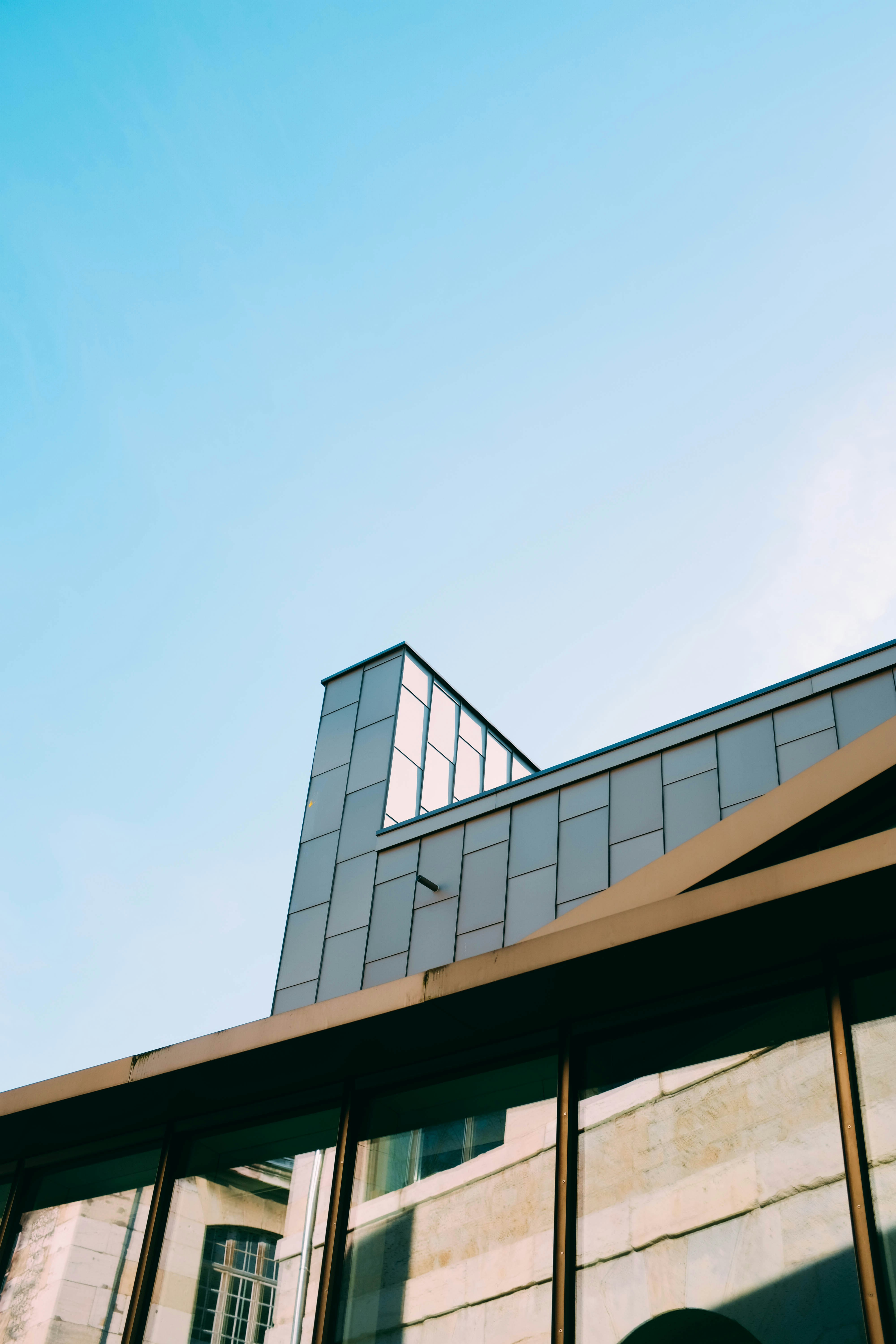 Photo by adrienolichon