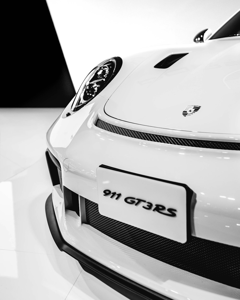 Vehículo Porsche blanco