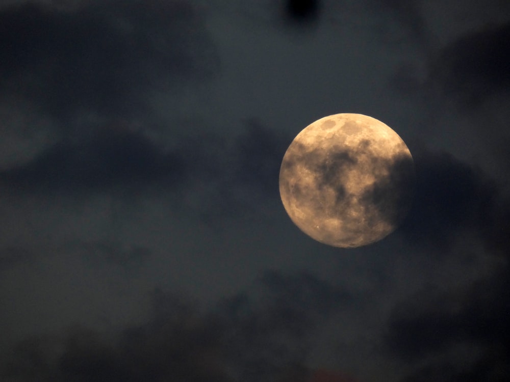 Blick auf den Vollmond