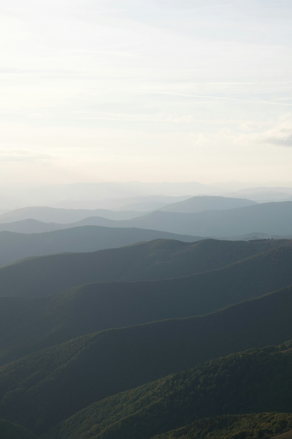 mountain range during daytime