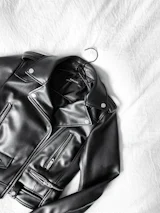 Vintage leather jacket – size M