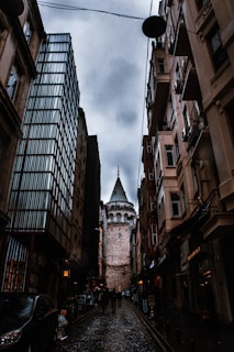 alley during daytime