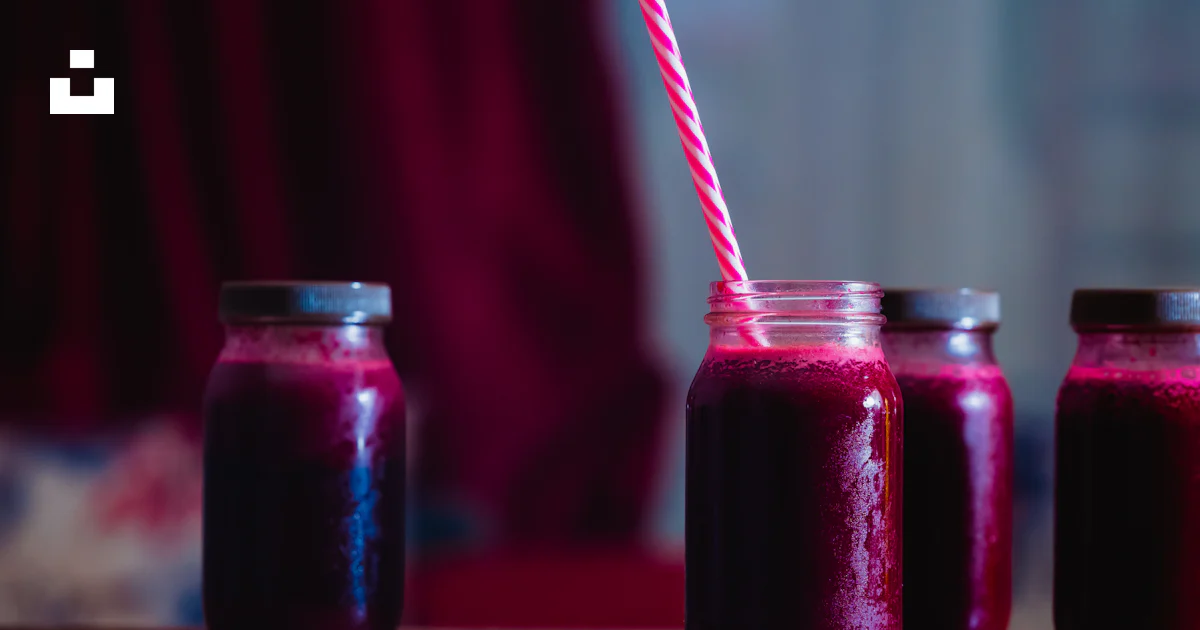 Boisson rouge dans des bocaux Mason photo – Image gratuite de Jus sur ...