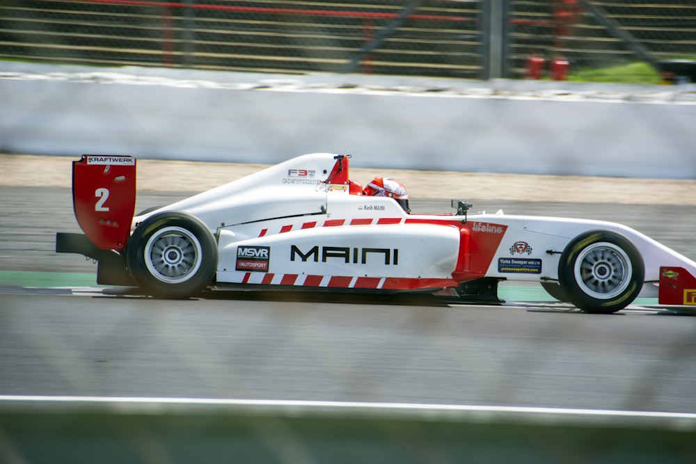 Maini f1 racer