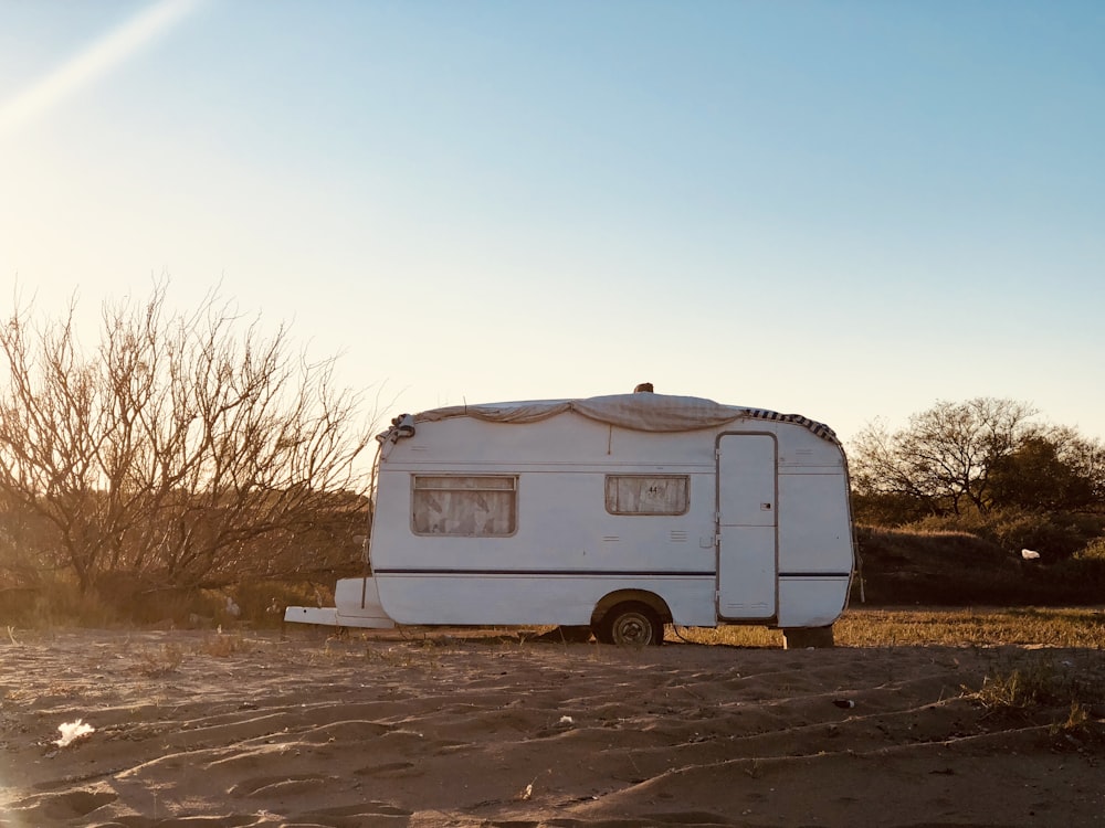 white camper shell