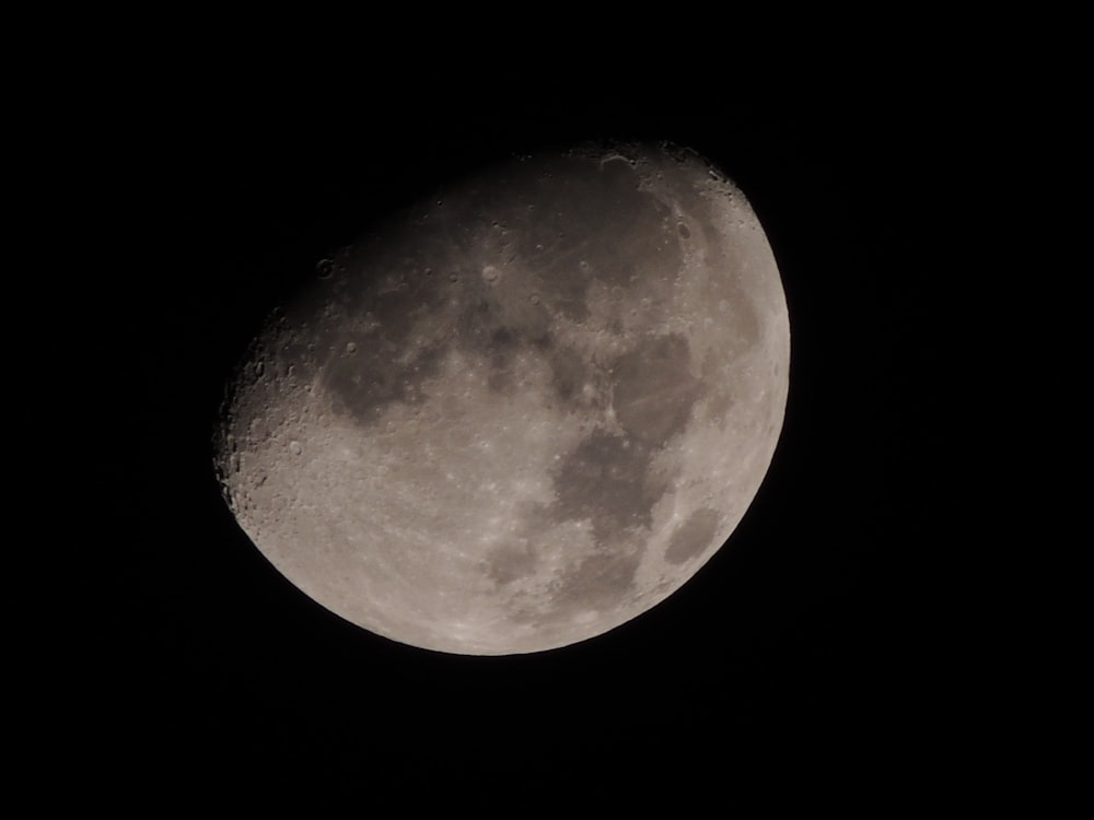 moon at night time