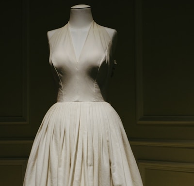 women's white sleeveless dress