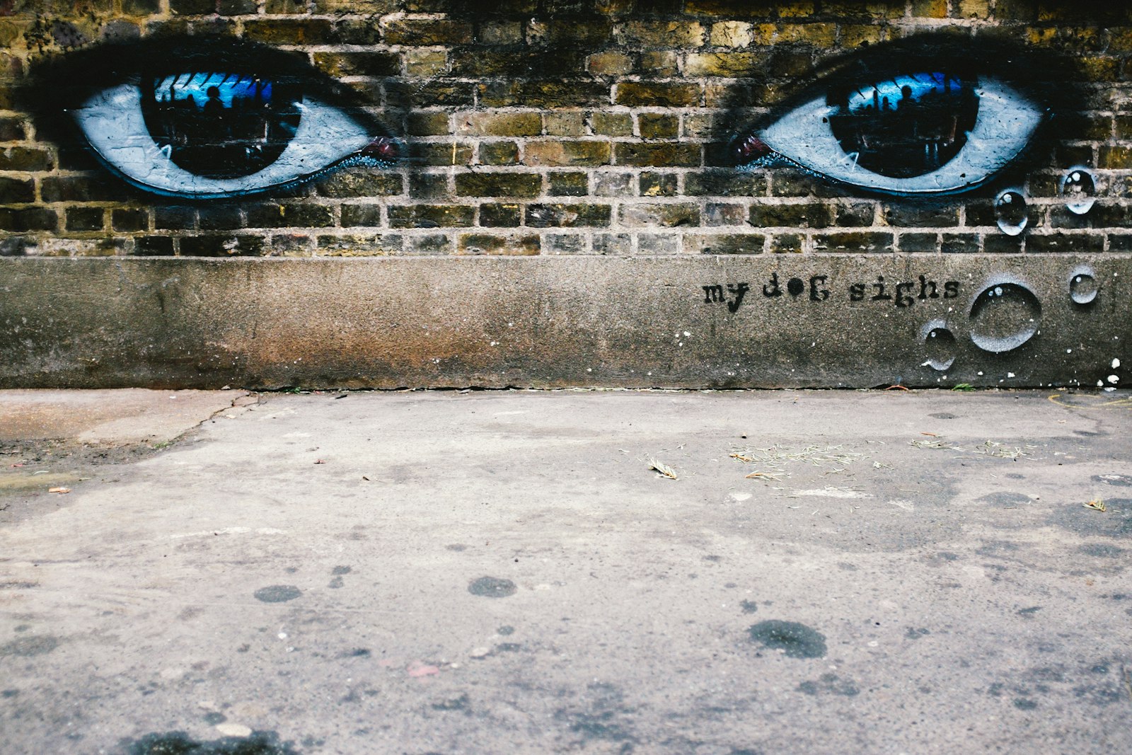 Fujifilm X100S sample photo. Human eye wall graffiti photography