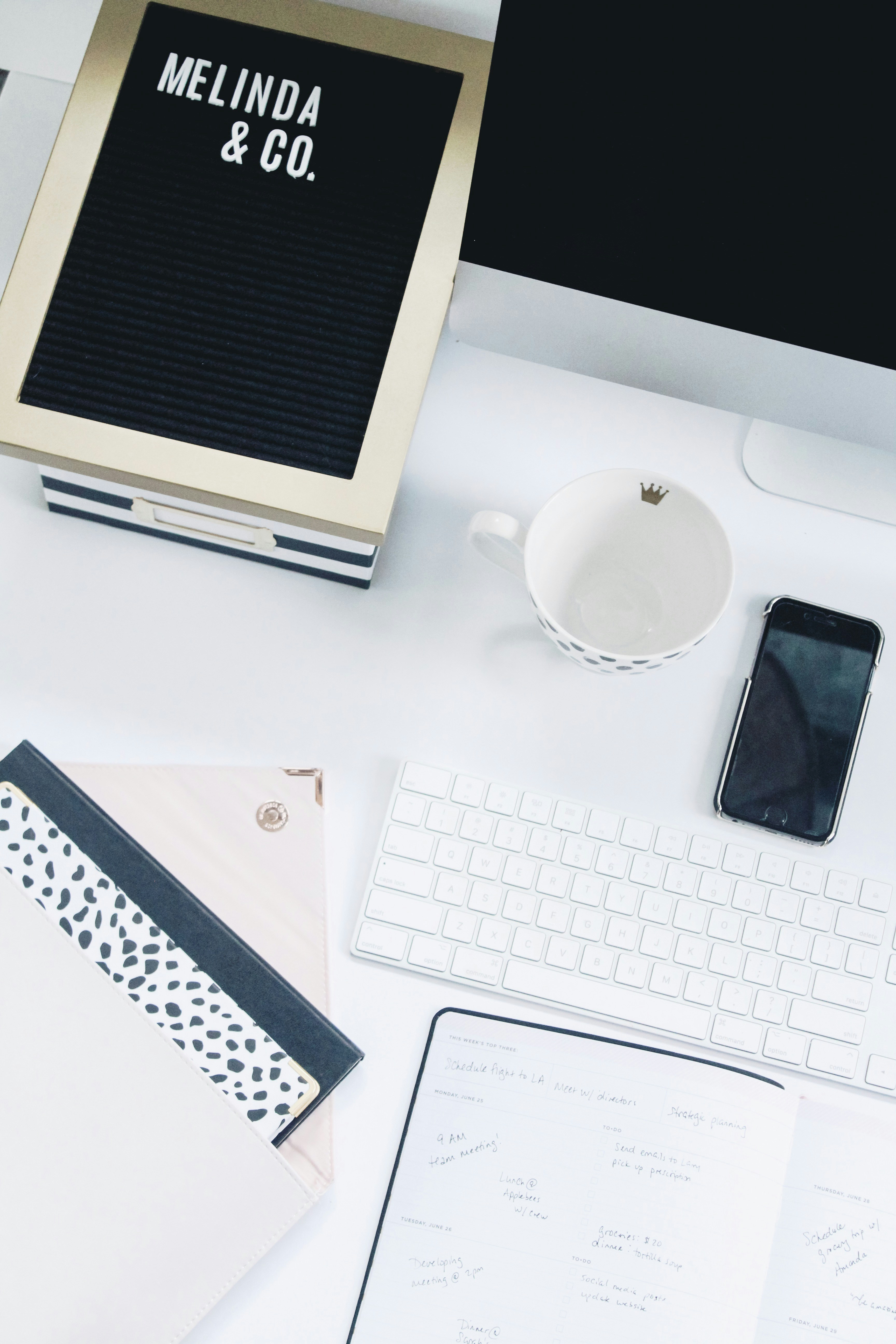 华为手机屏幕惊现蓝色方框？别慌！一文读懂原因与解决方法