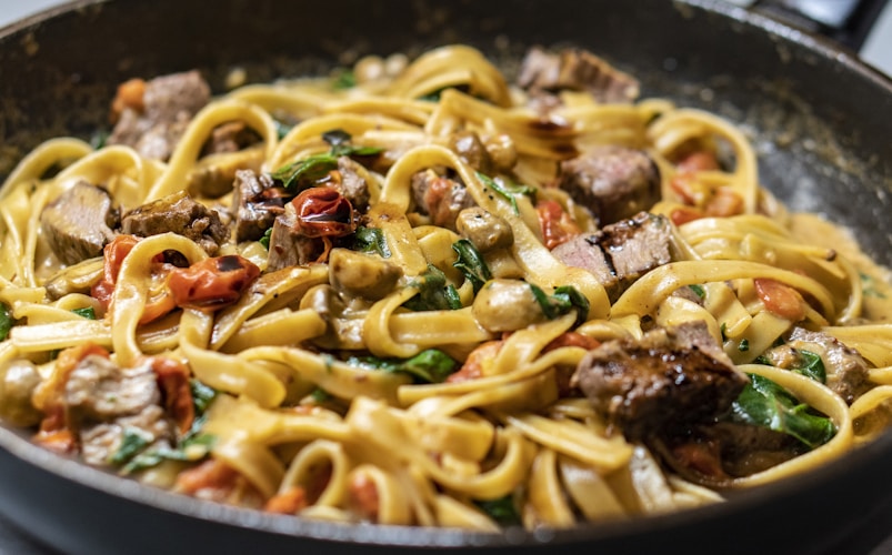 Creamy tomato feta chicken pasta
