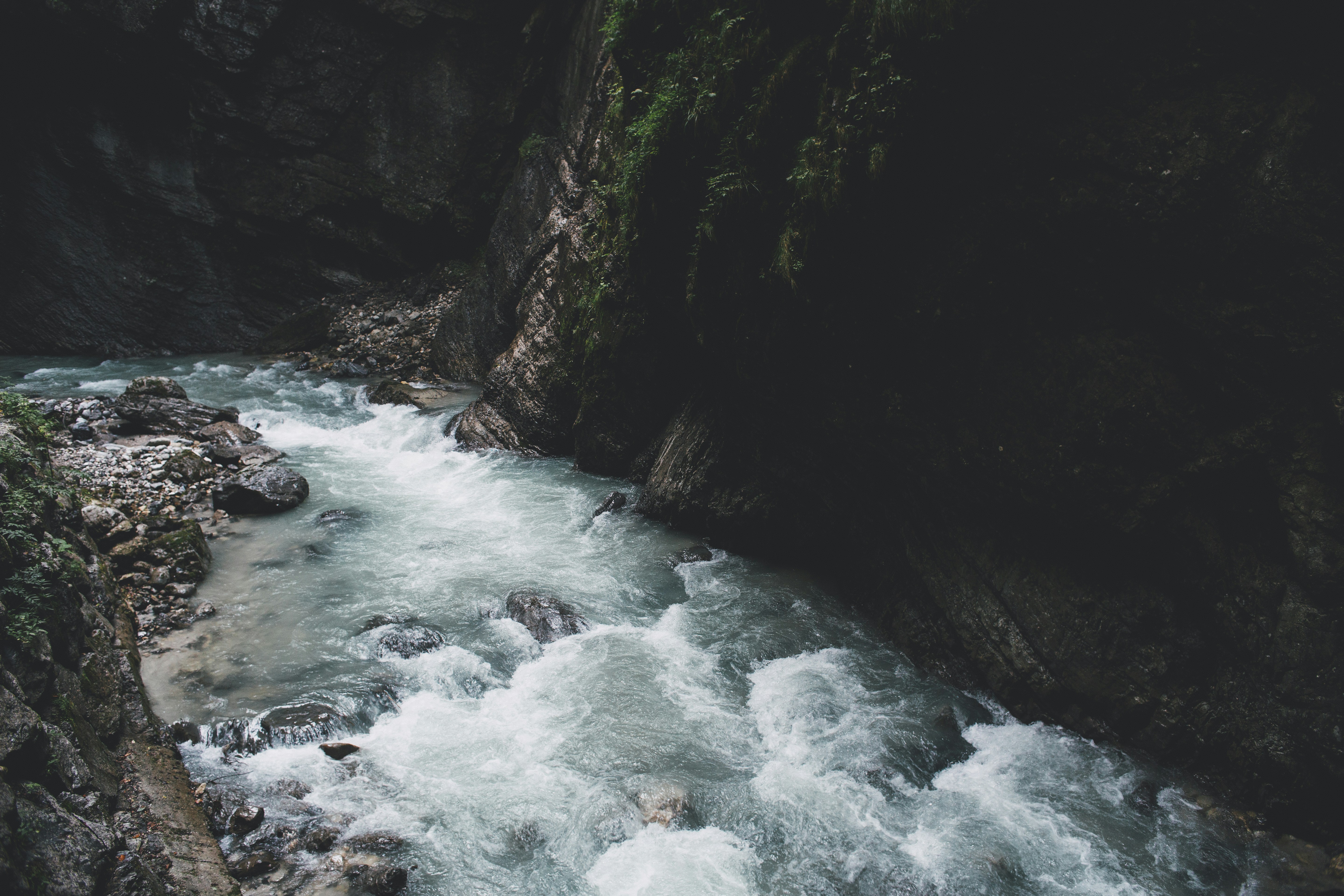 Photo by markusspiske