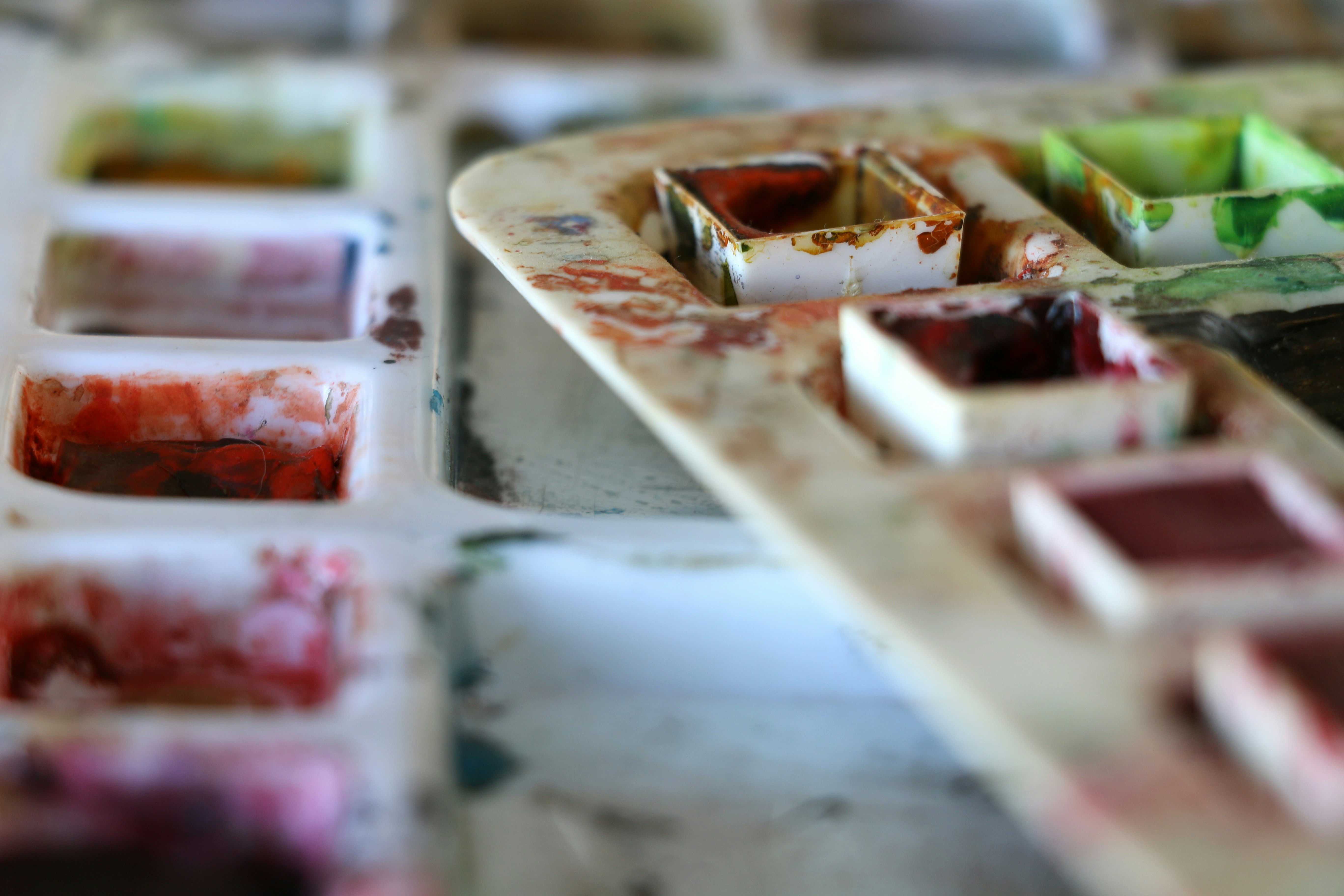 Watercolor art studio container