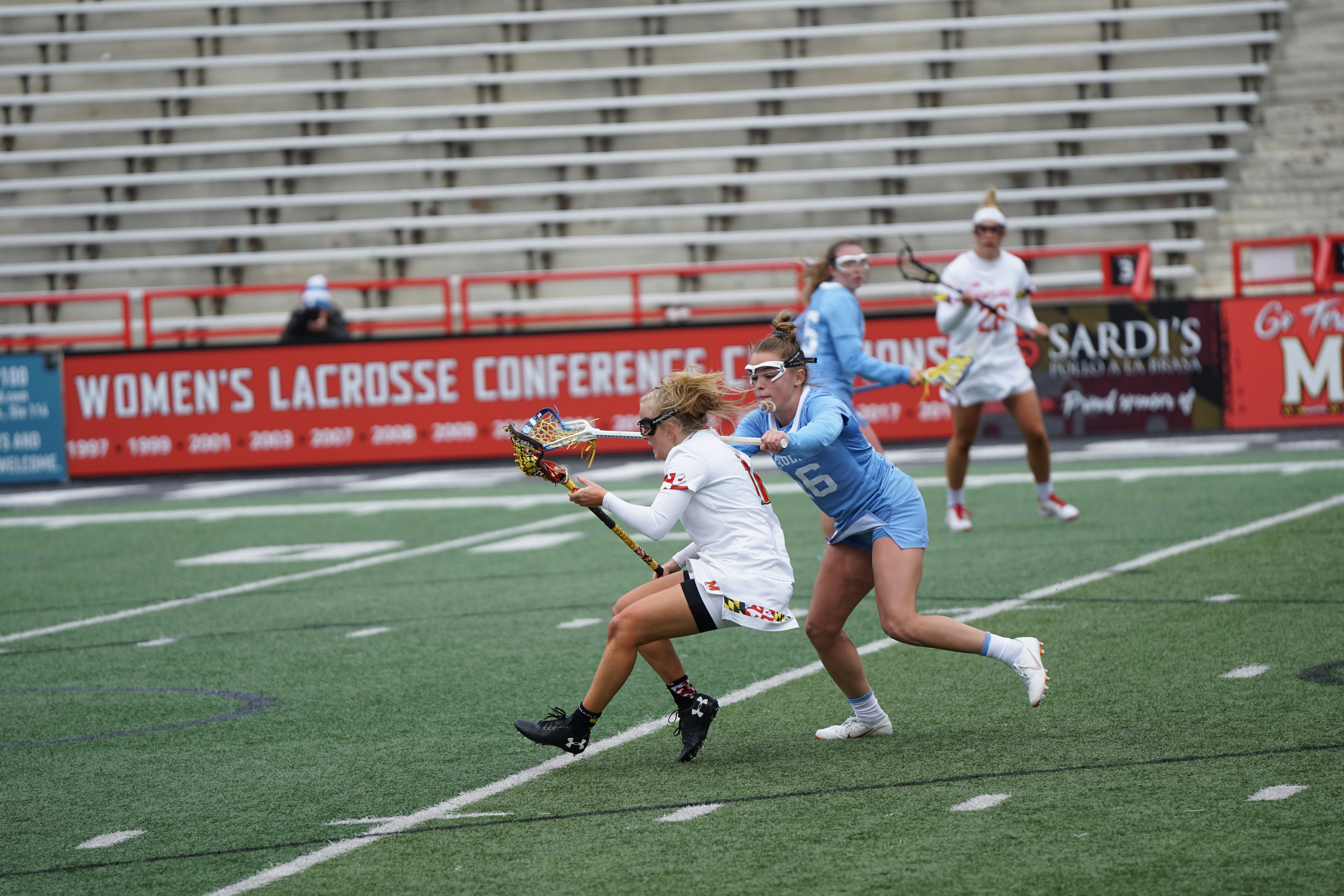 Спорт в народ. Футбол и Бейсбол. Командный спорт Эстетика. Успех командный спорт. Sport people Wallpaper.