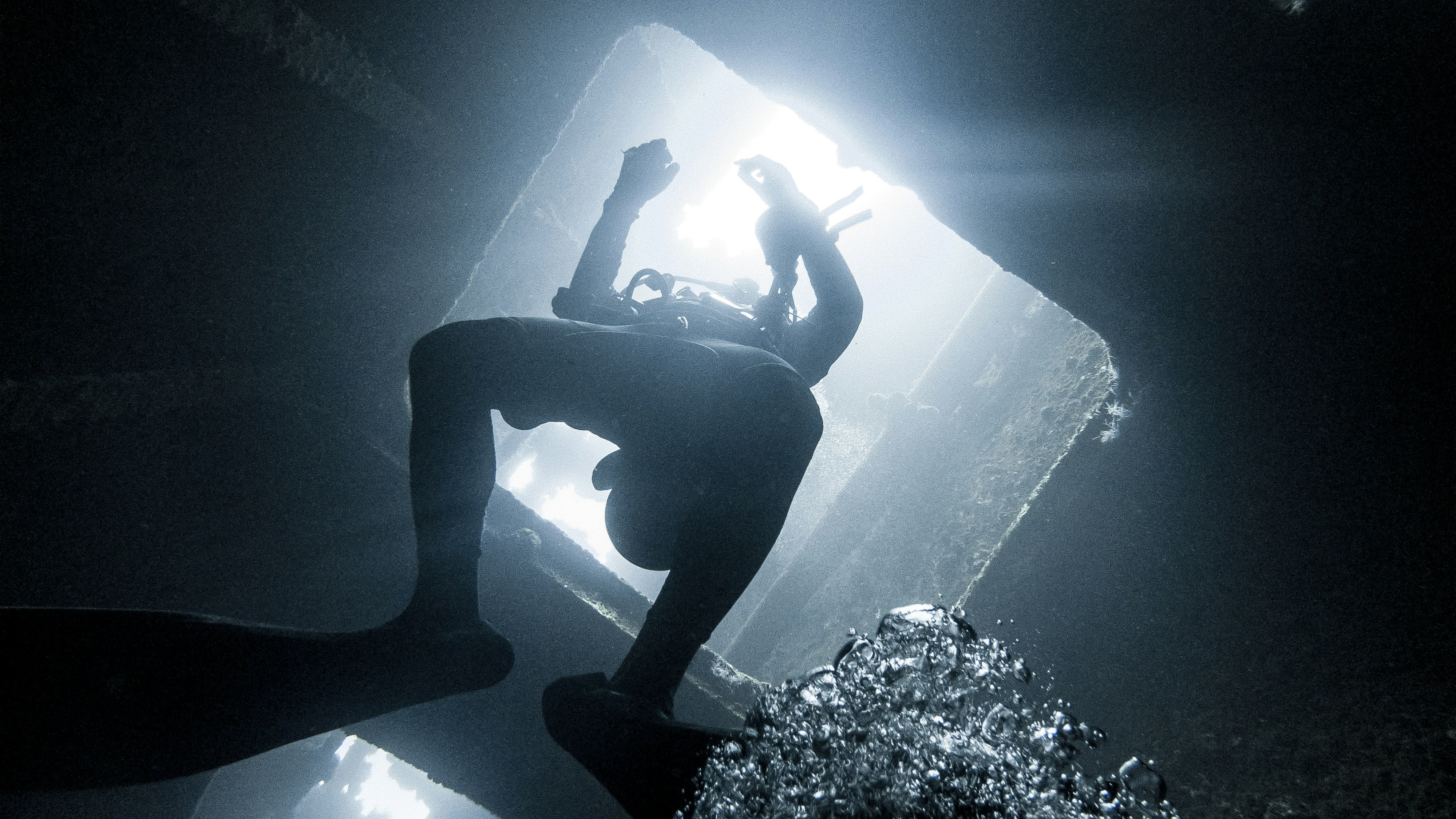 underwater photography micronesia teams background