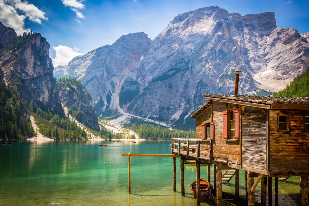 photo of Parco naturale di Fanes-Sennes-Braies Hill station near Ahornach