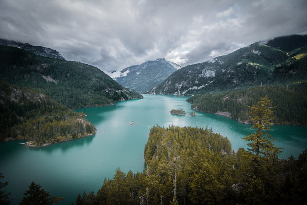 blue lake during daytime