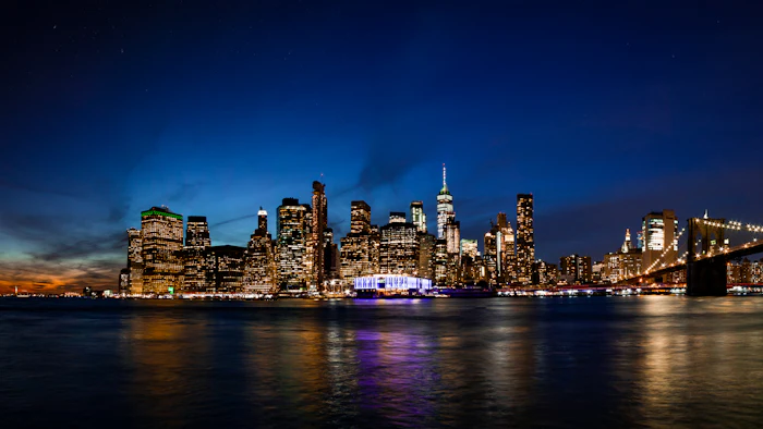 New York — Skyline & Manhattan
