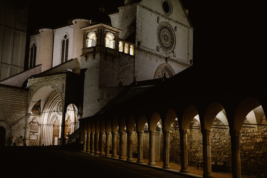 Basilica of San Francesco d'Assisi at night