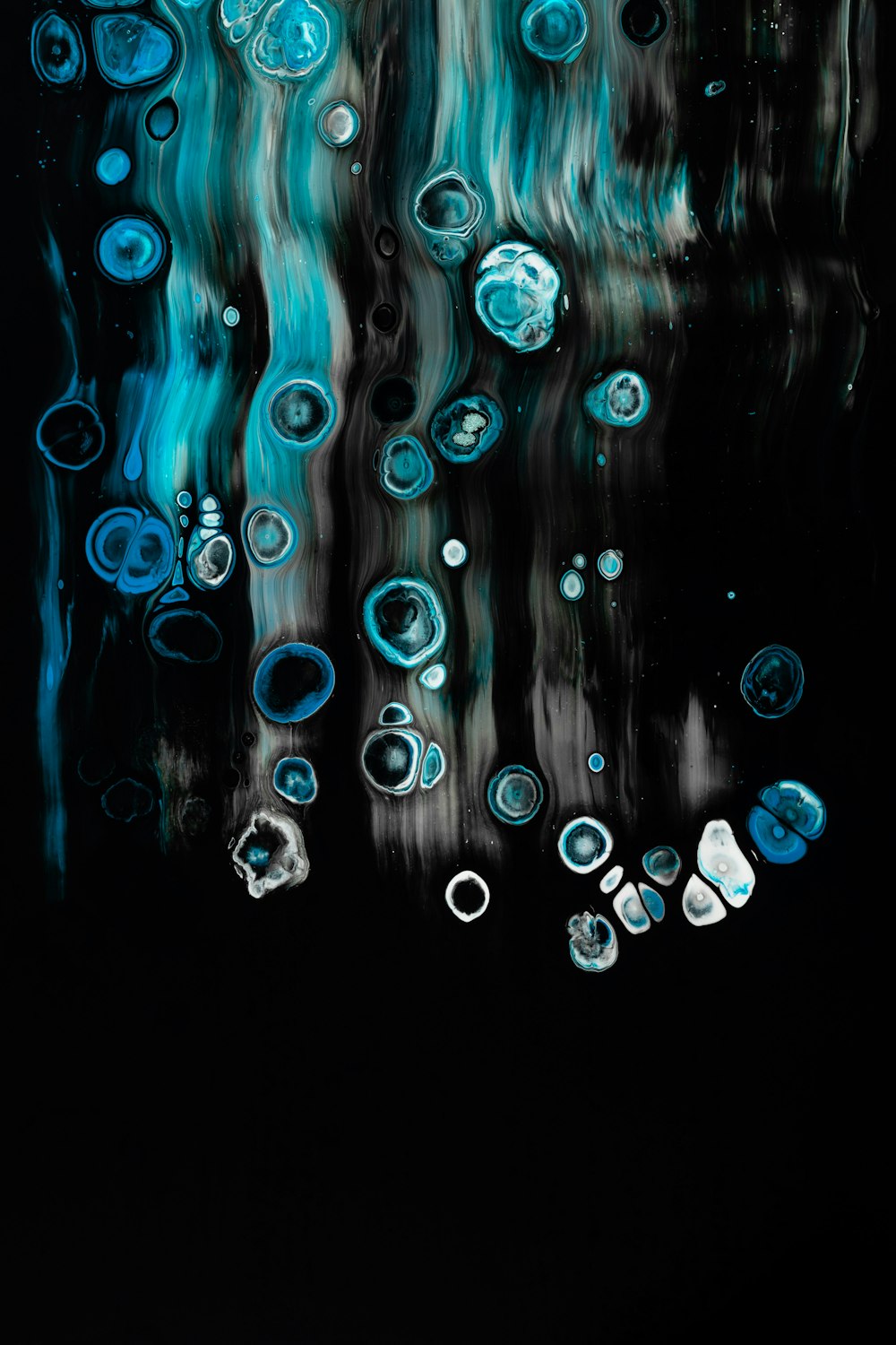 pintura abstrata azul e preta